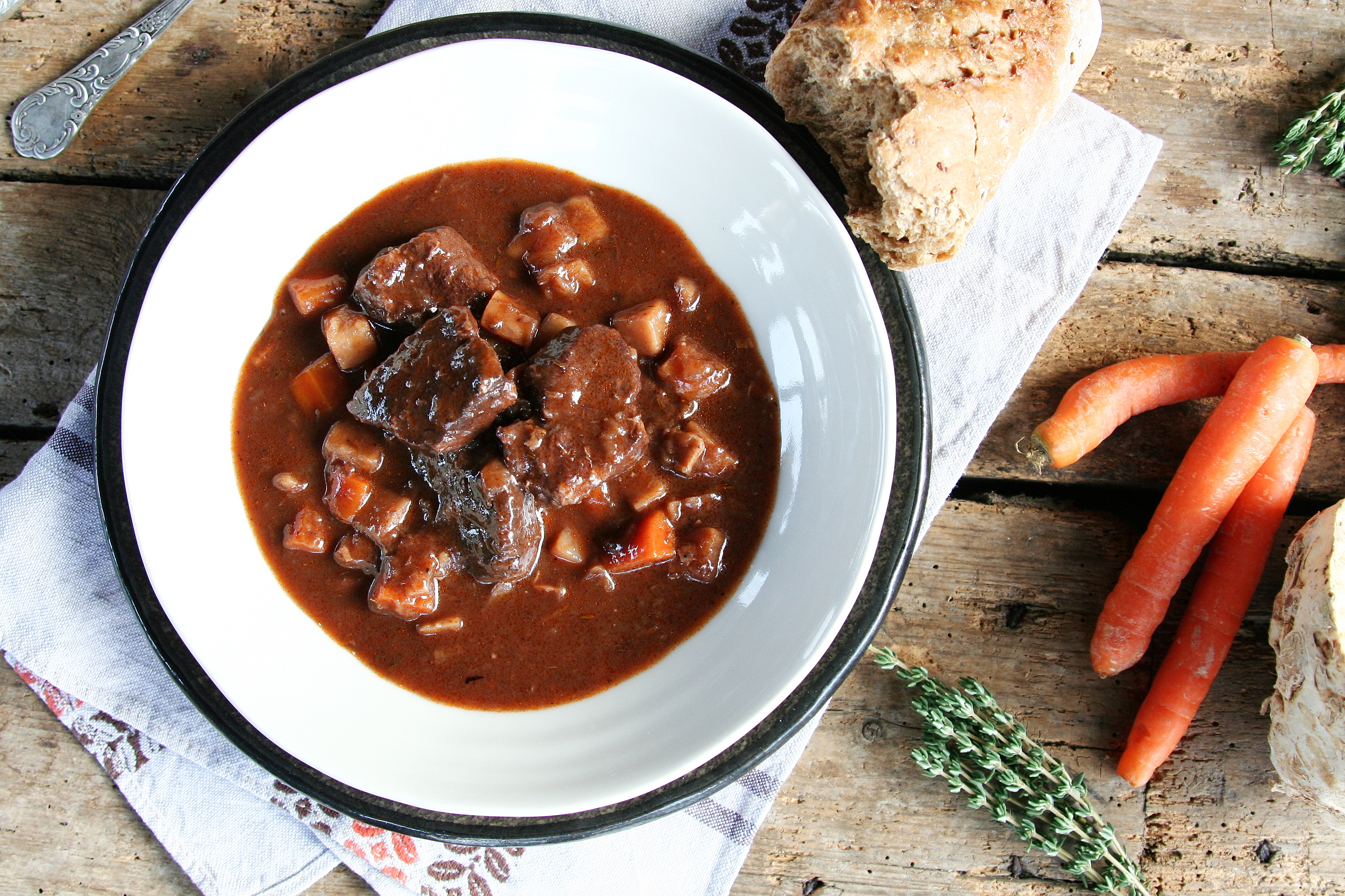 3. narozeniny Vařeniště + slavnostní recept na jelení kýtu na víně